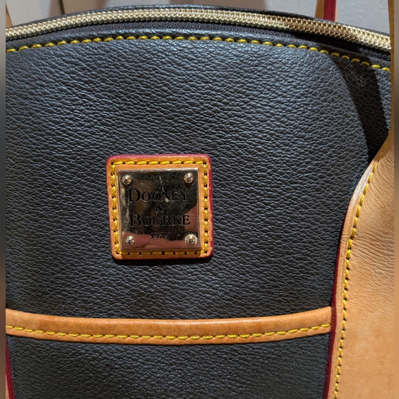 Dooney & Bourke Dark Brown Satchel Bag Pocketbook Great Condition - Picture 3 of 11